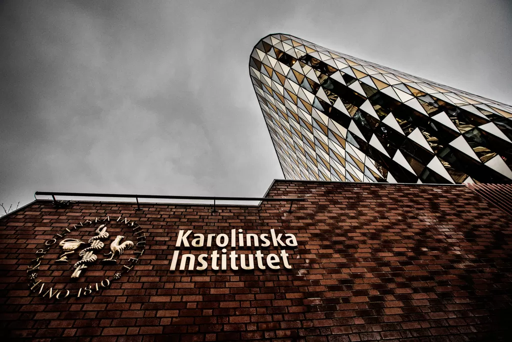 Ha contratto la tubercolosi nel laboratorio del KI