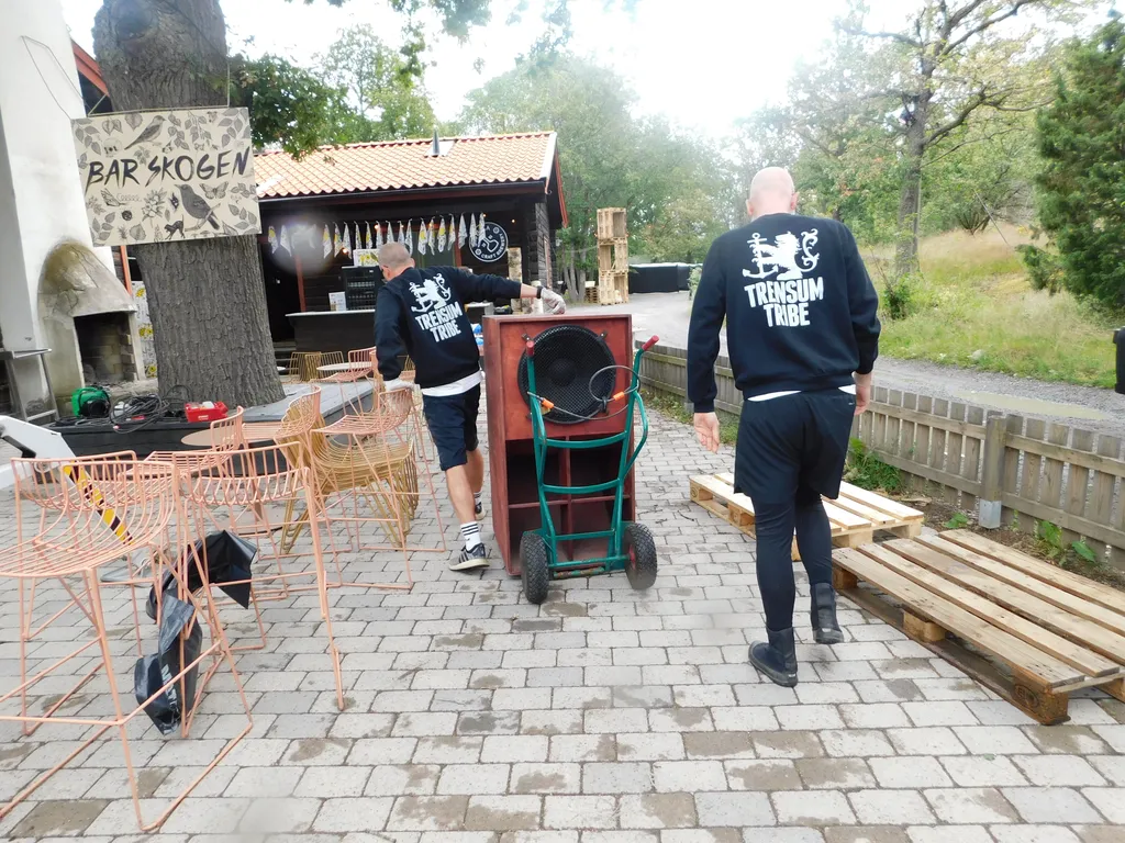 Nya elektro-festivalen Bleck Forest drar igång vid Hellasgården | Mitt i