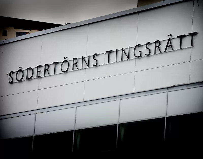 Teleboshlovchilarning etagiga porno suratlar