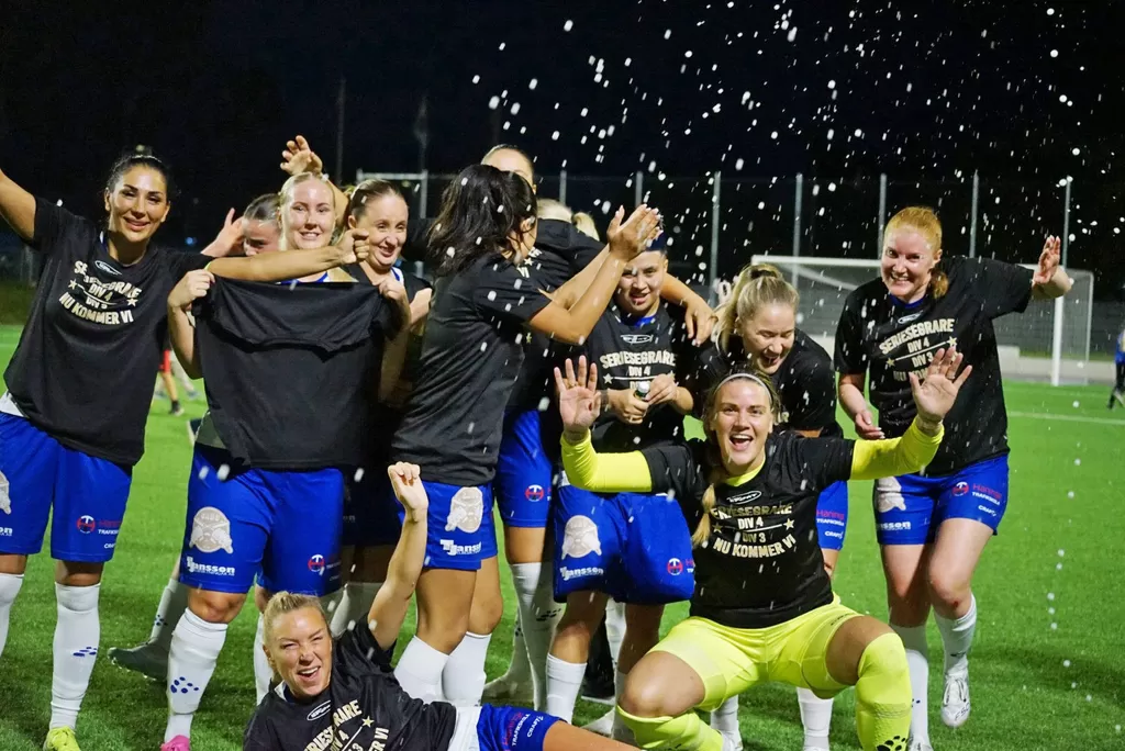 Jinsiy aloqa - bu toliq metrajli kulgili film.