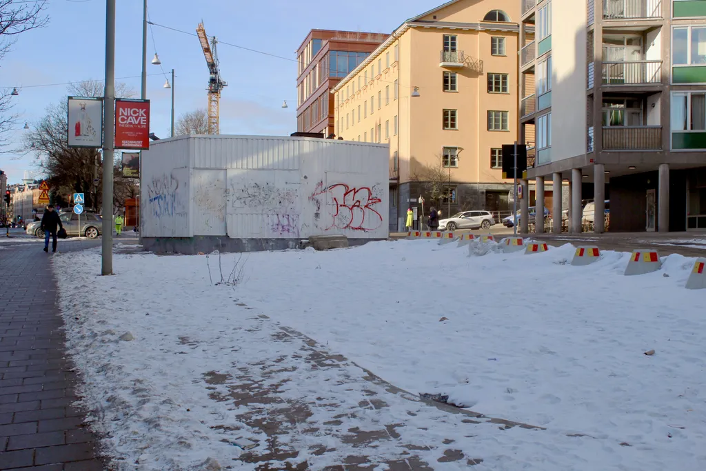 Containern allt som finns kvar av bensinmacken