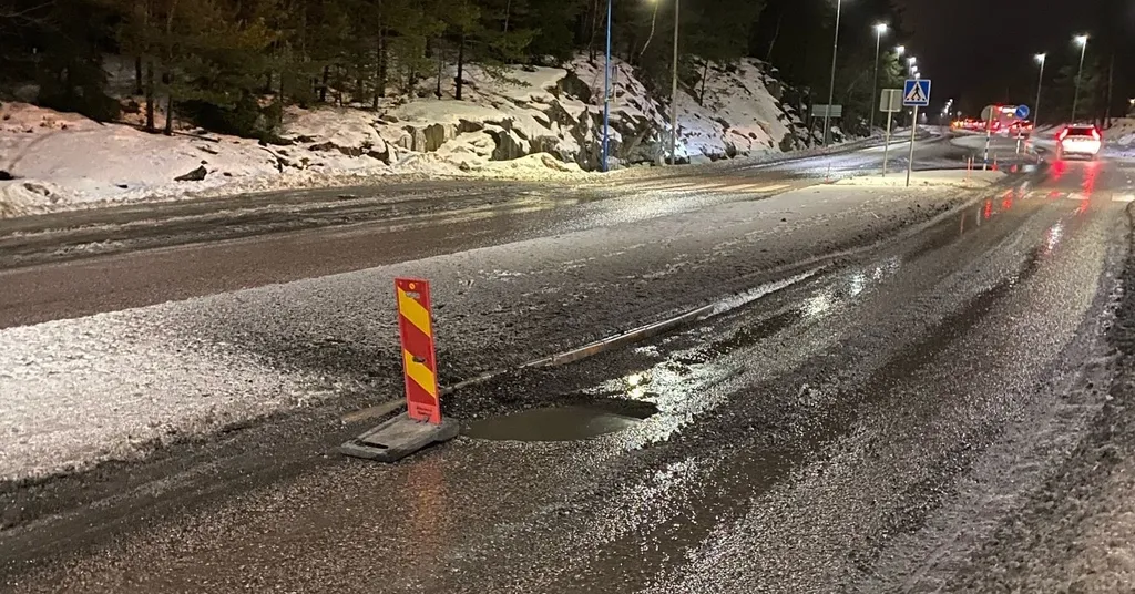 Bil skadades av potthål – får ingen ersättning