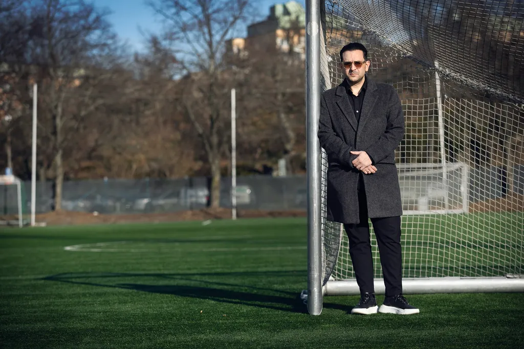 Mat blev fienden när fotbollsdrömmen sprack | Mitt i