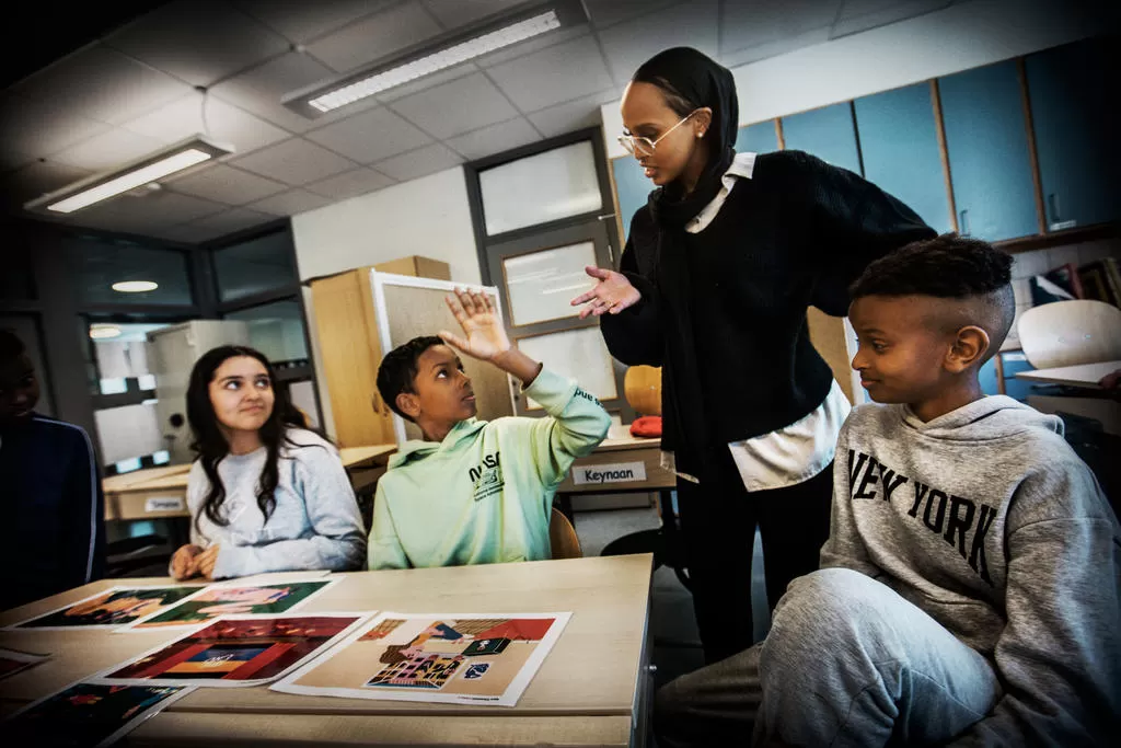 Paypoq va sutyenda porno tomosha qiling